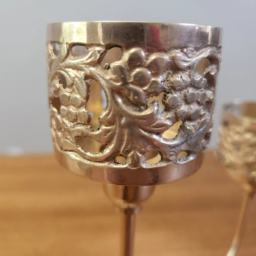 Vintage MCM Brass Floral 3 Arm Candle Holder Candelabra - Picture 6 of 11